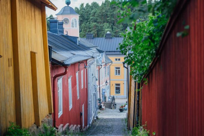 From Helsinki: Private Day Trip to Porvoo - Inclusions and Accessibility