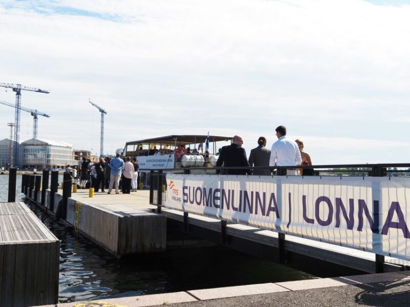 From Helsinki: Round-Trip Ferry Ticket to Suomenlinna - Meeting Point and Departure