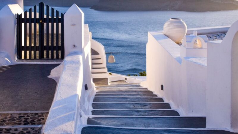 From Heraklion Explore Santorini Villages, Oia & Fira - Transportation and Pickup Options