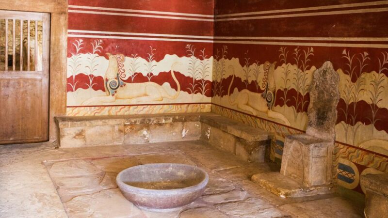 From Heraklion :Knossos Palace, Museum & Heraklion City Tour - Minoan Collection at Heraklion Museum