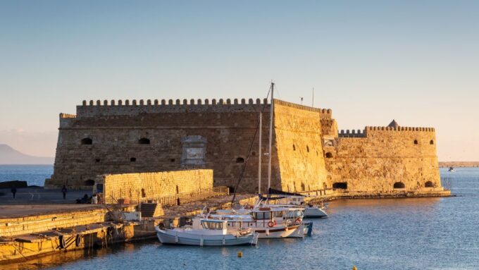 From Heraklion :Knossos Palace, Museum & Heraklion City Tour - One of Greeces Oldest Museums