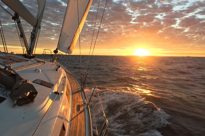 From Heraklion: Small Group 6h Sunset Sailing Trip to Dia Island - Exploring Dia Island by Sailboat