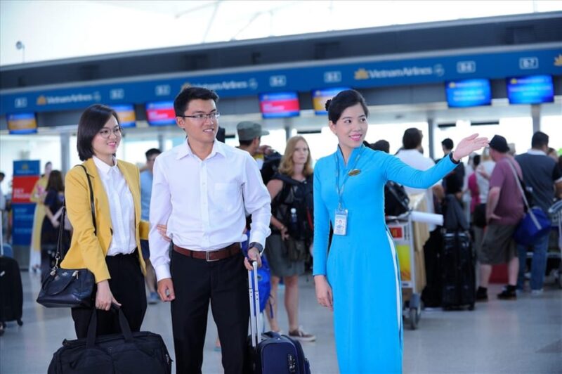 From Ho Chi Minh Airport: Connecting Fast Track Service. - Key Points