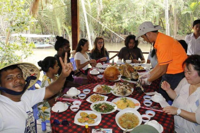 From Ho Chi Minh City: Mekong Delta Day Trip With Lunch - Tropical Fruit Garden and Honey Bee Farm
