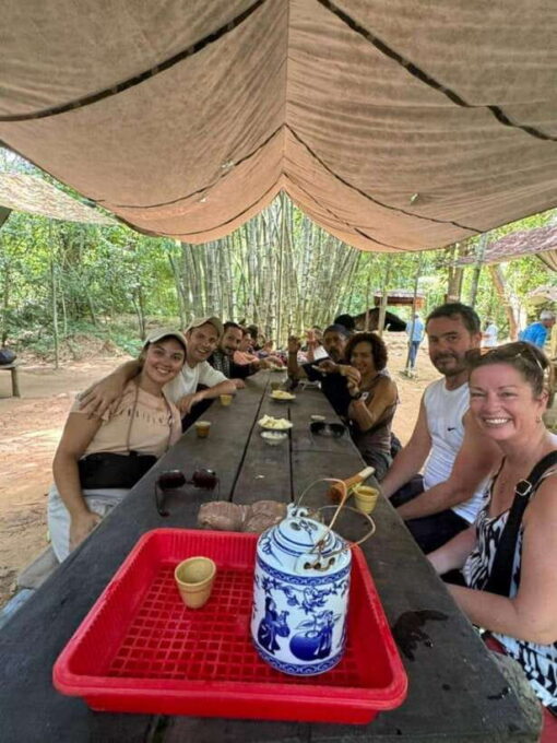 From Ho Chi Minh: CU CHI TUNNELS HALF DAY - MORNING TOUR - Visiting the Local Market