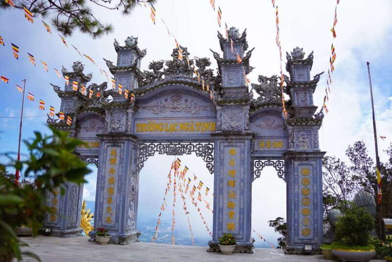 From Hoi An: Ba Na Hills and Golden Bridge Private Tour - Dining Options in the French Village