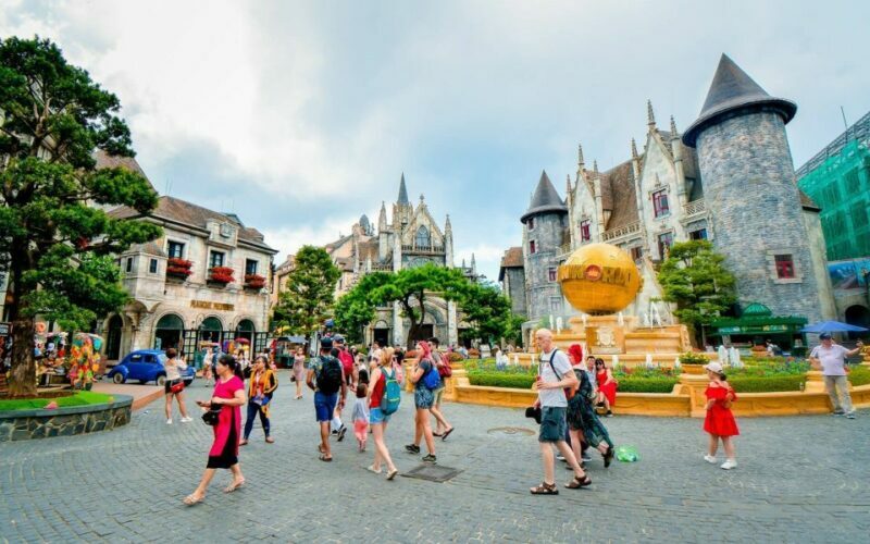 From Hoi An/Da Nang: Bana Hills and Golden Bridge Group Tour - Practical Tips for Travelers