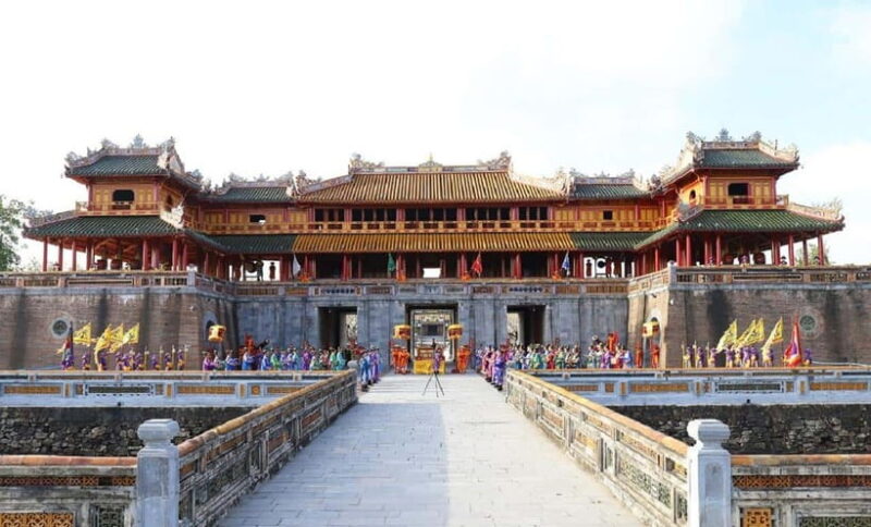 From Hoi An/Da Nang : Hue City Full-Day Tour With Lunch - Included Services