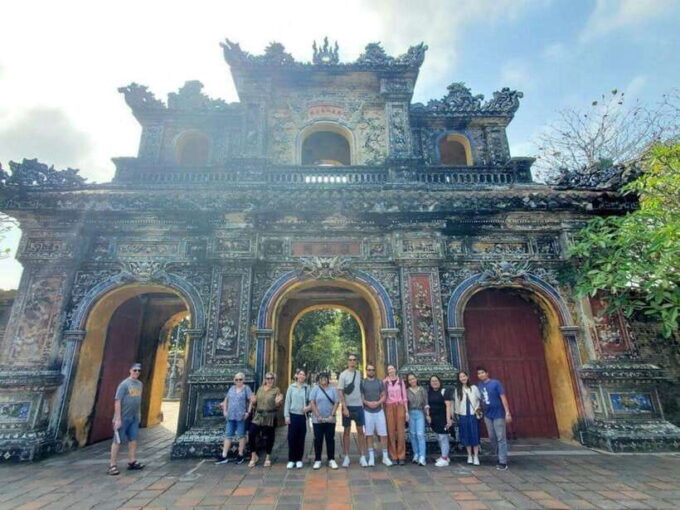From Hoi An/Da Nang: Hue Imperial City Group Tour With Lunch - Lunch Arrangements