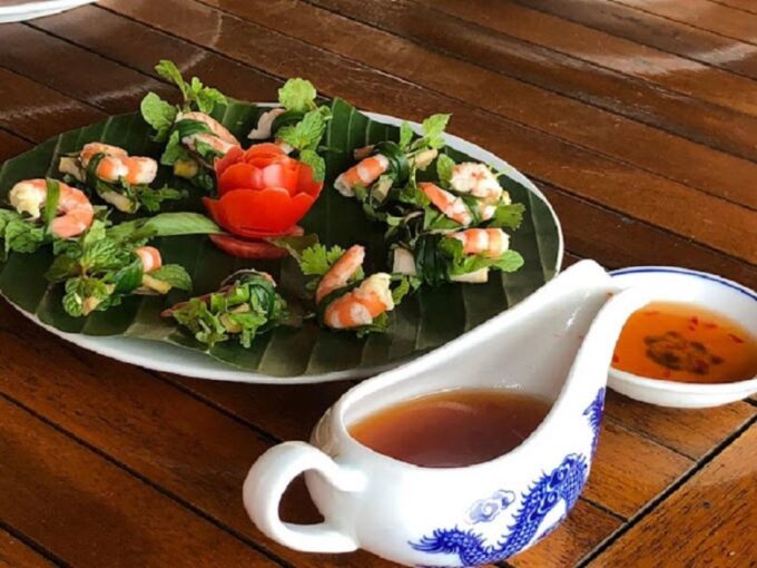 From Hoi An: Local Market-Basket Boat Ride and Cooking Class - Coconut Leaf Souvenirs