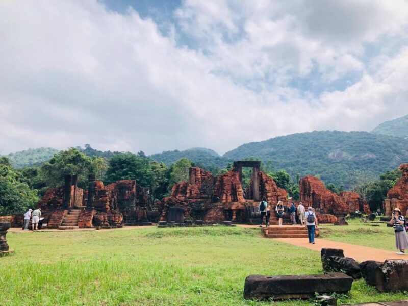 From Hoi An: My Son Sanctuary Private Tour - Visiting the Temple Ruins