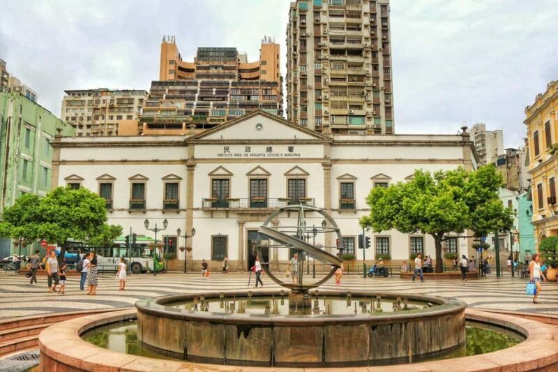 From Hong Kong: Macau Day Tour with Ferry, Lunch & Pickup - Who Should Consider This Tour?