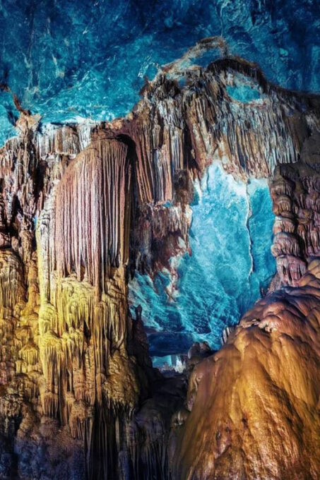 From Hue: Explore Paradise Cave Guide Tour Only On Even Days - Lunch and Refreshments