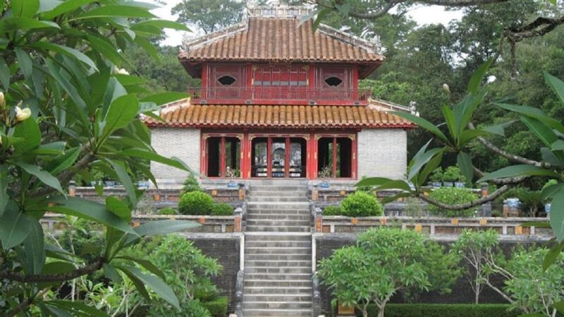 From Hue: Full Day With Tombs, Citadel, Pagoda & Boat Trip - Royal Tombs