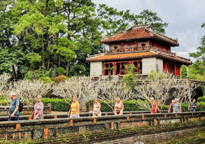 From Hue: Hue Imperial City Full-Day Guided Tour - Visiting Royal Tombs and Villages