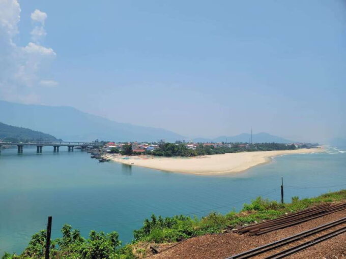 FROM HUE : HUE TO HOI AN VIA HAI VAN PASS BY EASYRIDER - Pickup and Hotel Transfers