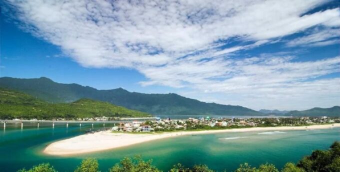 From Hue or Da Nang: Hue Imperial City - Local Specialty Dishes