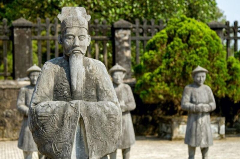 From Hue : Private Tour Hue Imperial City Tour - Lunch in Hue