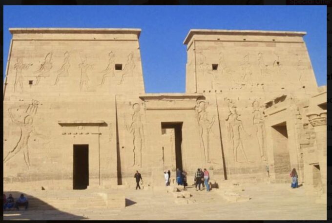 From Hurghada: Luxor Private Guided Day Tour With Lunch - Guided Tour Experience