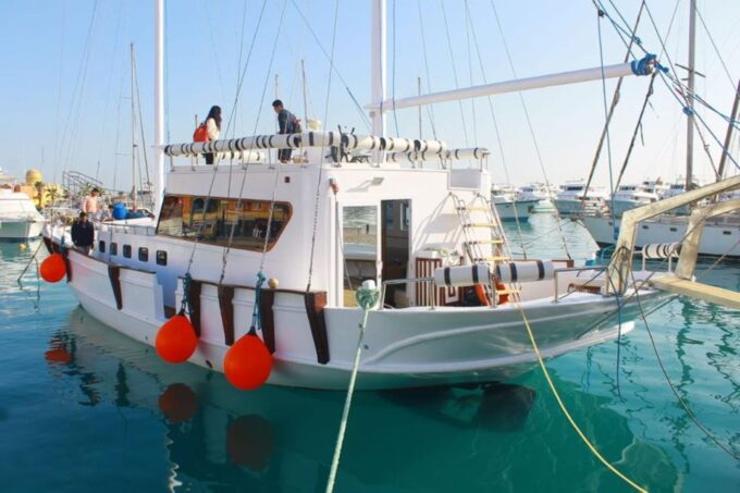 From Hurghada: Premier Sailing Boat Trip With Buffet Lunch - Highlights From Customer Reviews