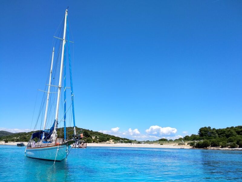From Hvar: Blue Cave, Green Cave, and Islands Boat Tour - Included Amenities