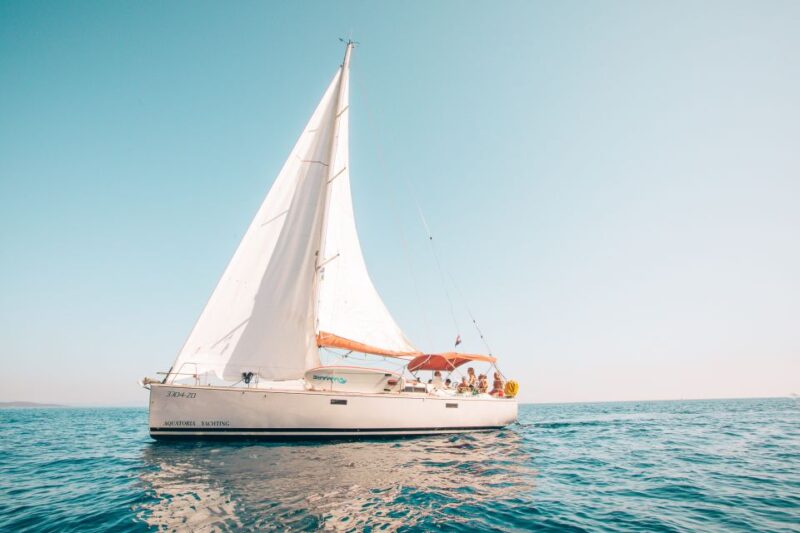 From Hvar: Boat Tour to Pakleni Islands on a Comfort Yacht - Itinerary and Activities