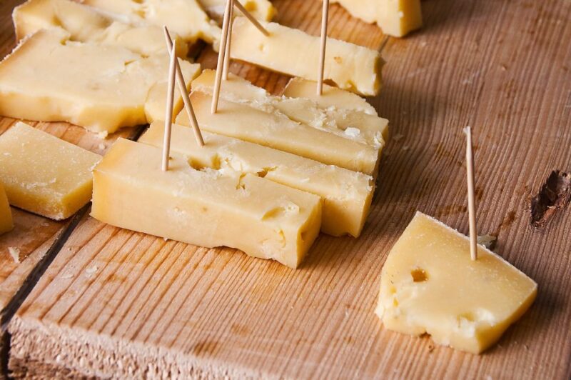 From Interlaken: Gruyères, Cheese Factory & Cailler Tour - Key Points