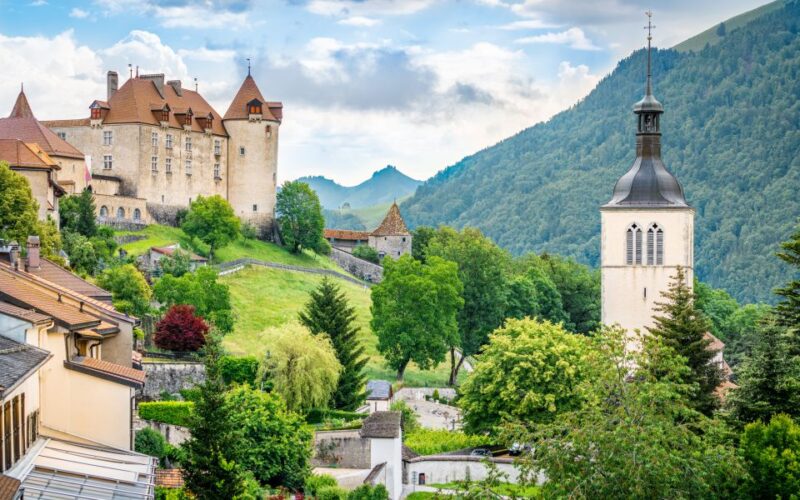 From Interlaken: Gruyères, Cheese Factory & Cailler Tour - Highlights of the Tour