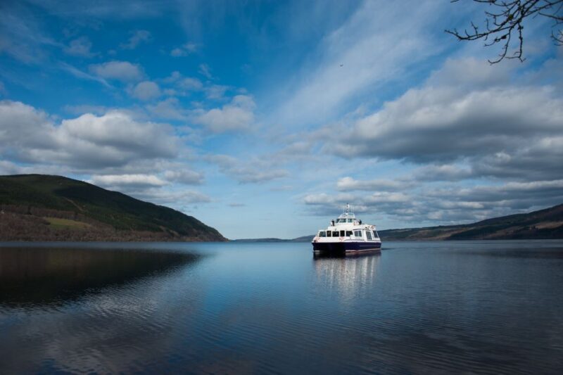 From Inverness: Loch Ness Cruise and Urquhart Castle - Tour Highlights