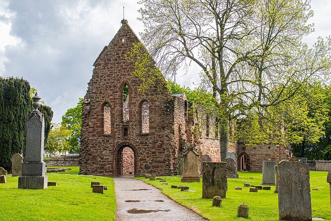 From Inverness to Loch Ness , Cawdor Castle , Culloden and More - Pickup and Accessibility