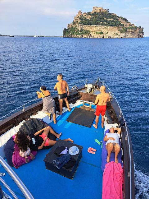 From Ischia: Procida Island Full-Day Boat Tour With Lunch - Meeting Time and Location