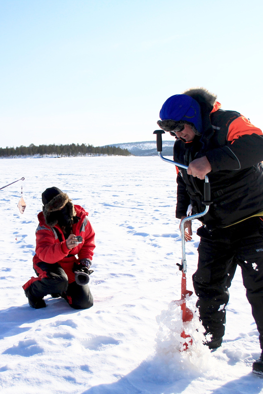 From Ivalo: Ice Fishing Tour to Lake Inari, Including Lunch - Experience Highlights