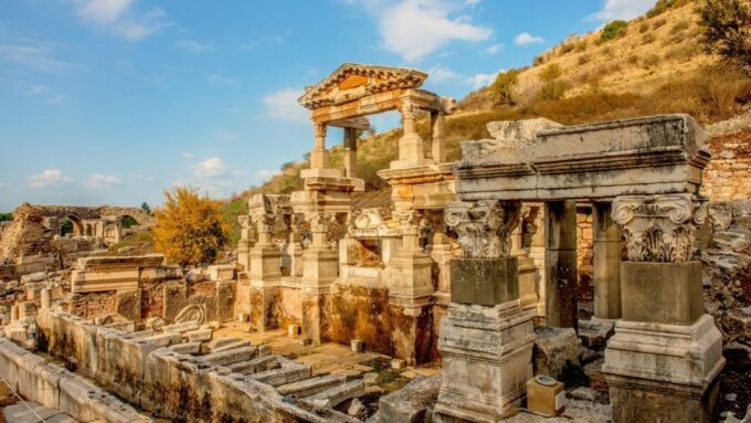 From Izmir: Full-Day Ephesus Tour - Off-Season Leisurely Exploration