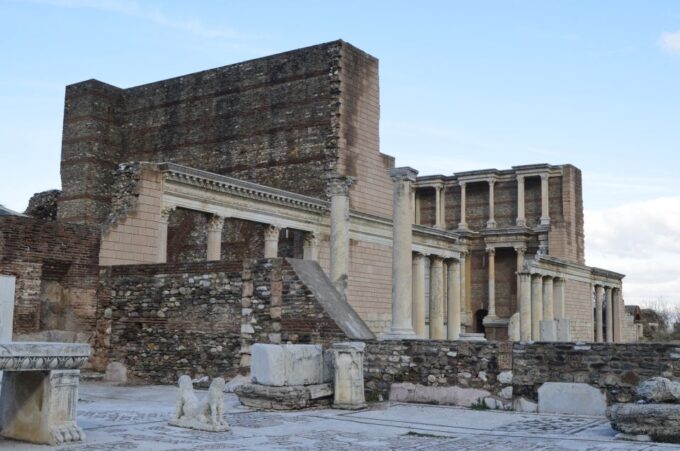 From Izmir/Kusadasi: Private Ancient Sardis Tour With Lunch - Navigating the Royal Trade Route