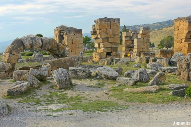 From Izmir: Pamukkale Guided Tour With Lunch - Group Size