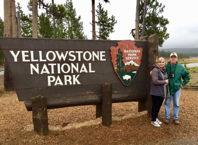 From Jackson: Yellowstone National Park Day Trip With Lunch - Exploring Yellowstones Lower Loop