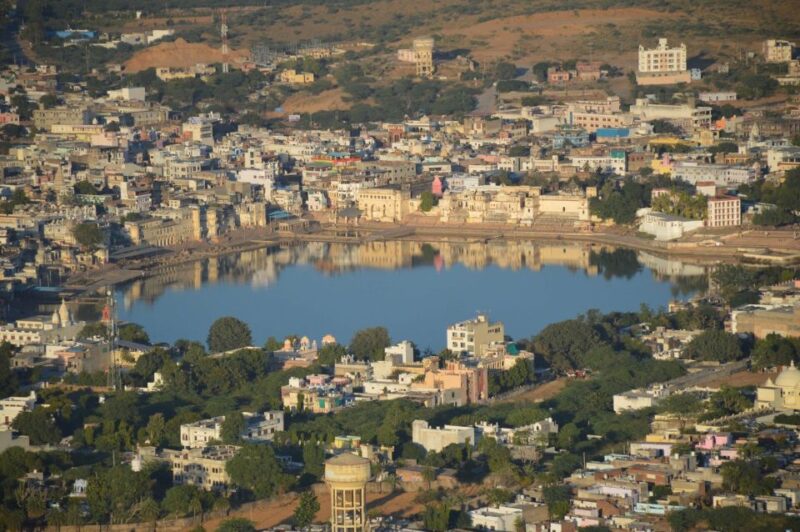 From Jaipur: Brahma Temple and Pushkar Lake Private Day Trip - Tour Guide and Experience