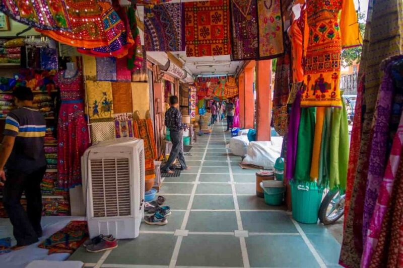 From Jaipur: Jaipur Shopping Tour - Itinerary and Experience