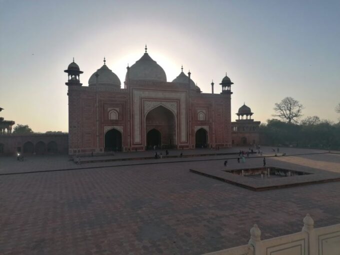 From Jaipur: Private Sunrise Tour of Taj Mahal & Agra Fort - Frequently Asked Questions