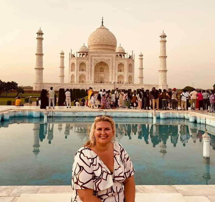 From Jaipur: Private Taj Mahal & Agra Day Trip with 5* Lunch - Exploring Agra Fort