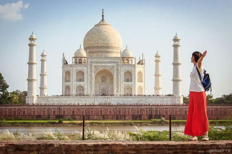 From Jaipur: Private Taj Mahal Sunrise & Agra Fort Tour - Exploring Agra Fort