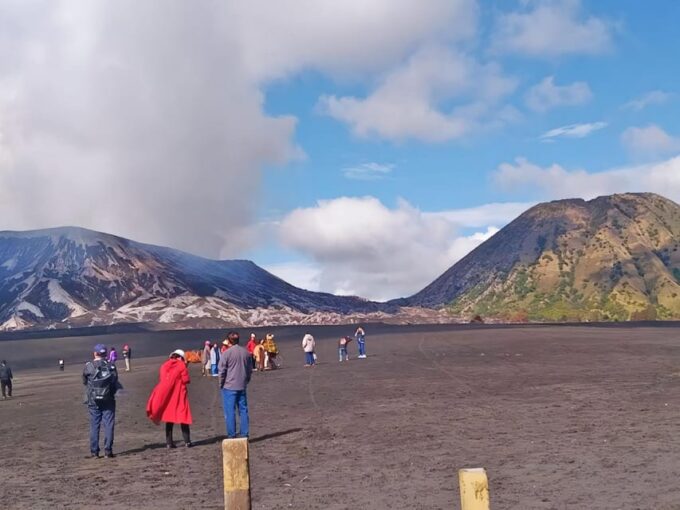 From Jakarta : 7D6N Java Island, Green Canyon, Volcano. - Transportation and Accommodation