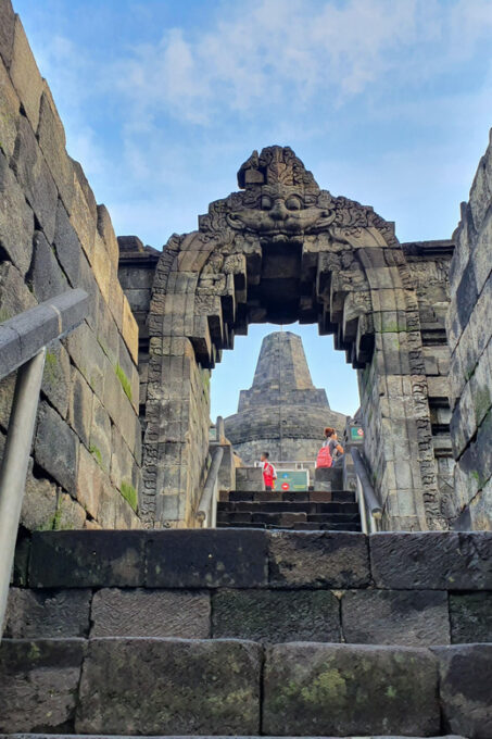 From Jakarta: 9D8N Bandung Yogyakarta Bromo Ijen Rail Tours - Pickup and Group Type
