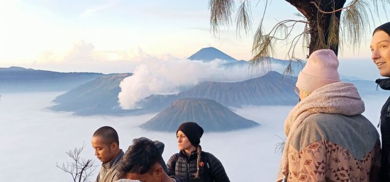 From Jakarta: Highlights of Java Guided Eight-Day Tour - Participant Requirements
