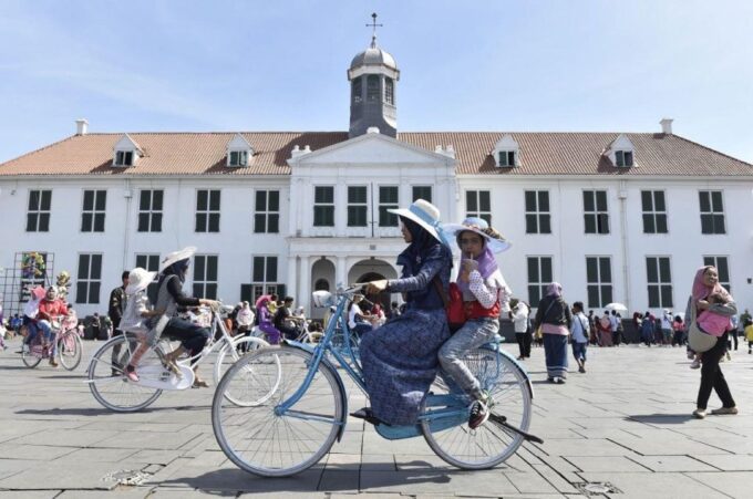From Jakarta Port: Cultural and Historical City Tour - Pickup and Drop-off Options