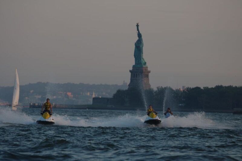 From Jersey City: Manhattan Jet Ski Tour - Safety and Requirements
