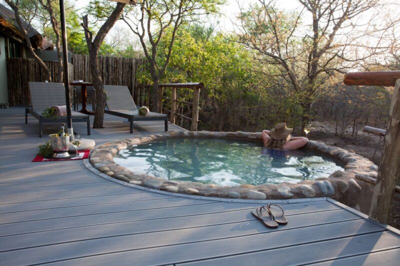 From Johannesburg: Kruger National Park 4-Day Luxury Safari - Arrival and Sunset Drive