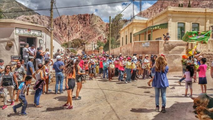From Jujuy: Salinas Grandes, Purmamarca & Los Colorados Hike - Included Services