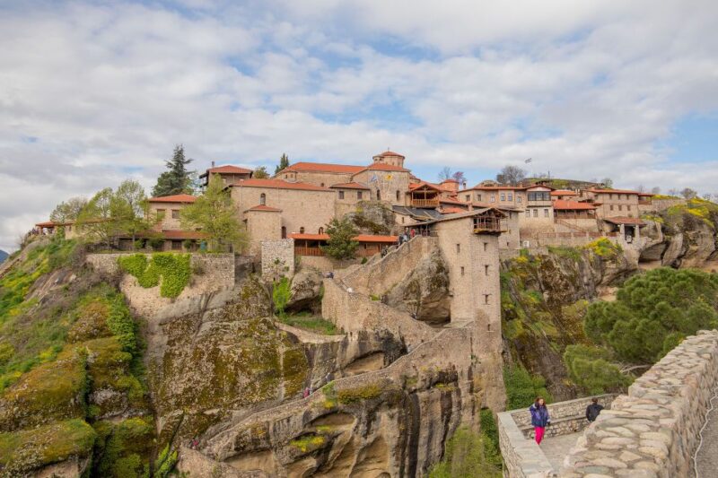 From Kalabaka/Kastraki: Meteora Monasteries Guided Tour - Highlights of the Tour