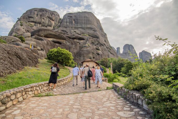 From Kalabaka/Kastraki: Meteora Monasteries Guided Tour - Important Information